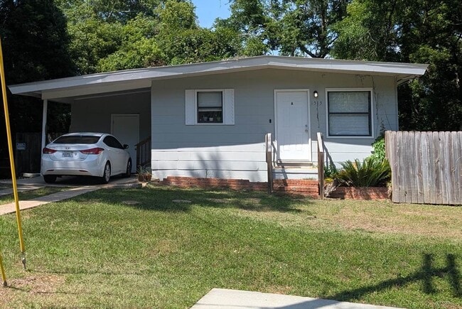 1513 Atkamire Dr in Tallahassee, FL - Building Photo - Building Photo