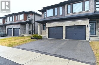 44 June Callwood Wy in Brantford, ON - Building Photo - Building Photo