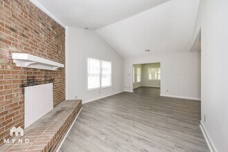 6208 Stoneyridge Dr in Indian Trail, NC - Foto de edificio - Building Photo