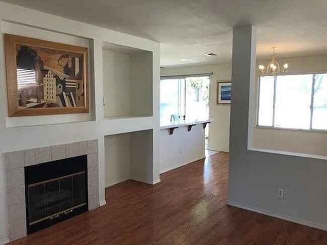 15587 Ronconi Dr in San Lorenzo, CA - Building Photo - Building Photo