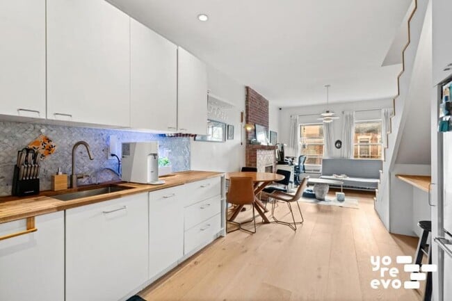property at 165 E 104th St