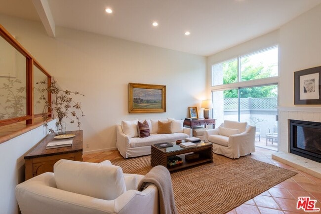 property at 17098 Palisades Cir