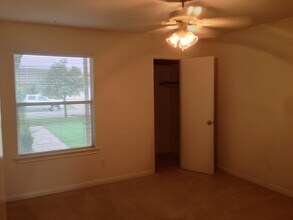 607 Park Ln in Hewitt, TX - Building Photo - Building Photo