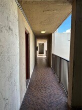 9401 SW 4th St in Miami, FL - Building Photo - Building Photo