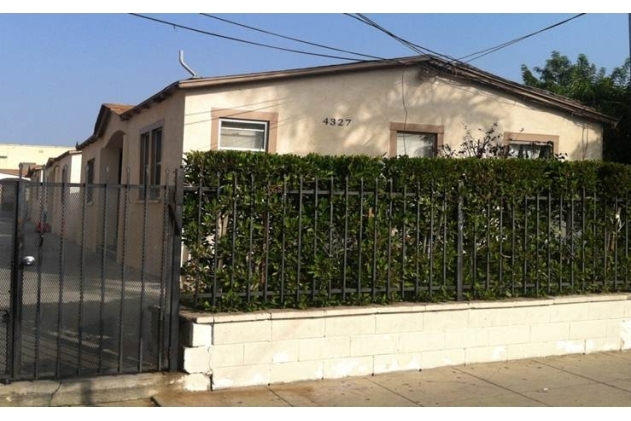 4327-4329 Burns Ave in Los Angeles, CA - Building Photo