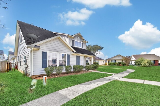 11940 Chanteloup Dr in Houston, TX - Building Photo - Building Photo