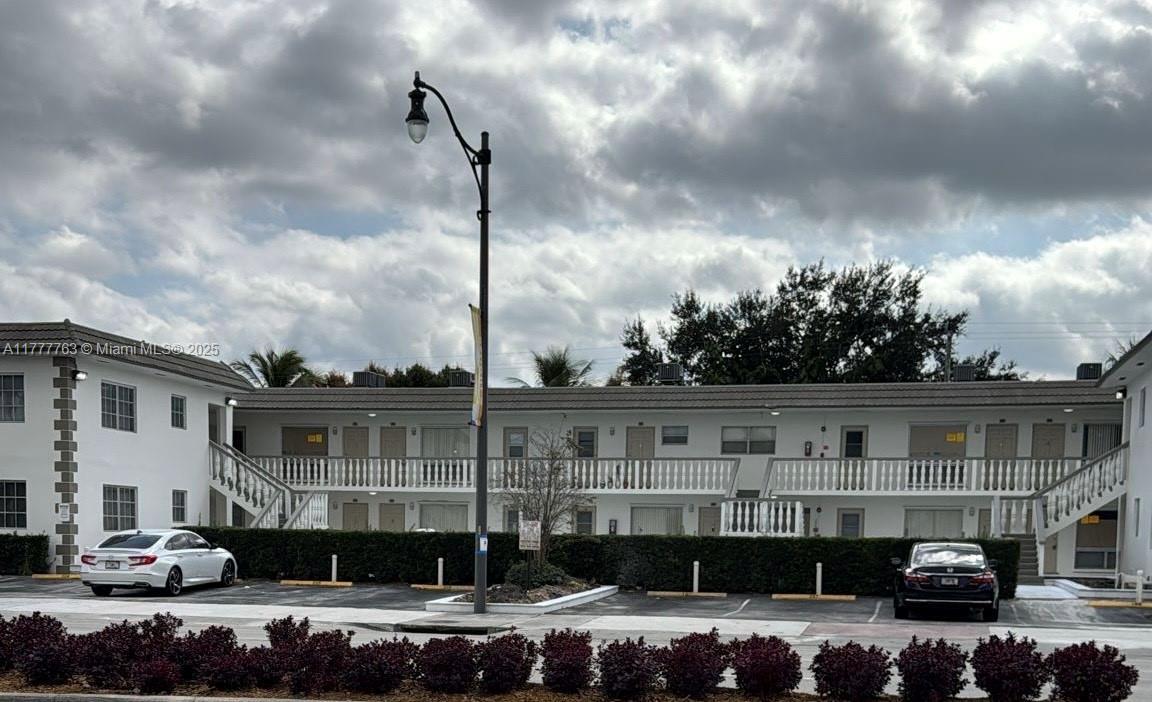 5420 Hollywood Blvd in Hollywood, FL - Building Photo