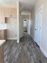 1242 S 11th St in Independence, OR - Building Photo - Building Photo