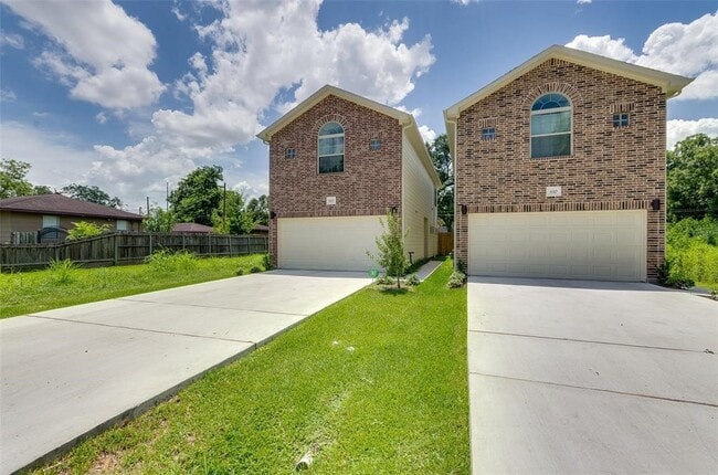 612 E 38th St in Houston, TX - Building Photo - Building Photo