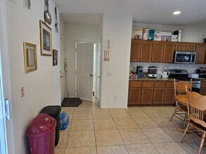 1222 Palmas Ridge in Palm Springs, CA - Foto de edificio - Building Photo