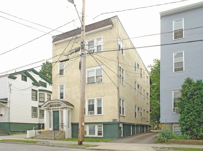 65 Academy St in Poughkeepsie, NY - Building Photo - Building Photo