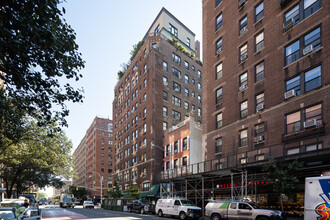 150 E 93rd St in New York, NY - Foto de edificio - Building Photo