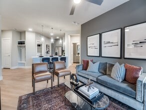 The Storey in Dallas, TX - Foto de edificio - Building Photo