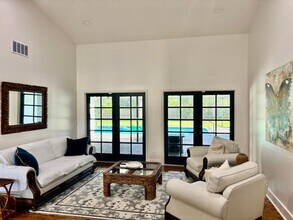 325 Knotty Wood Ln in Wellington, FL - Building Photo - Building Photo