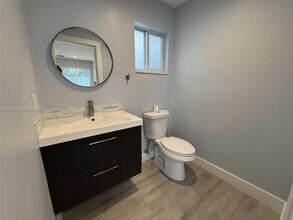 1315 Royal Palm Dr in Key Largo, FL - Building Photo - Building Photo