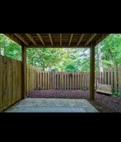 1090 New Haven Dr SW, Unit 1090B in Marietta, GA - Building Photo