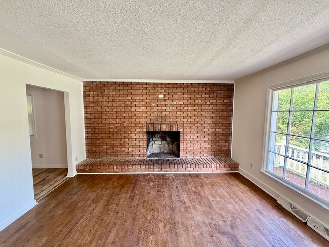 1003 Apple St in Burlington, NC - Building Photo - Building Photo