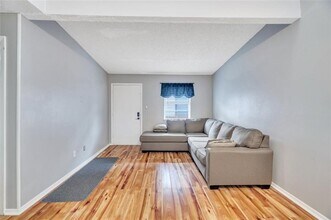 2301 Edenborn Ave, Unit 908 in Metairie, LA - Building Photo - Building Photo