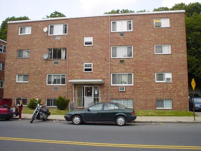 365 Faneuil St, Unit 1