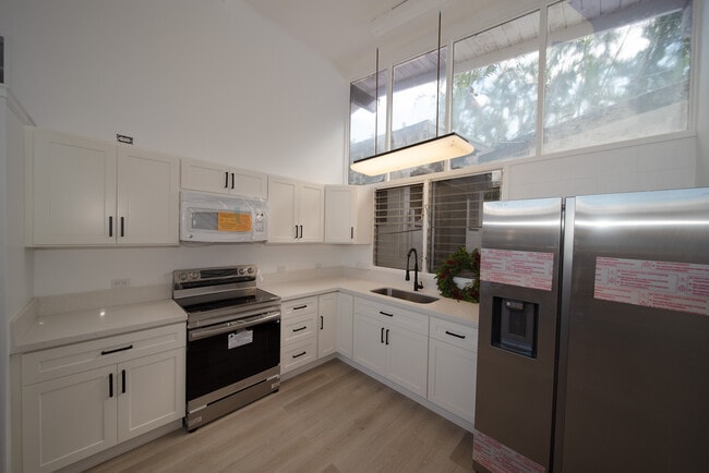 1549 Molina St in Honolulu, HI - Building Photo - Building Photo