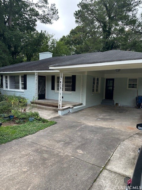 property at 174 Hardin Dr