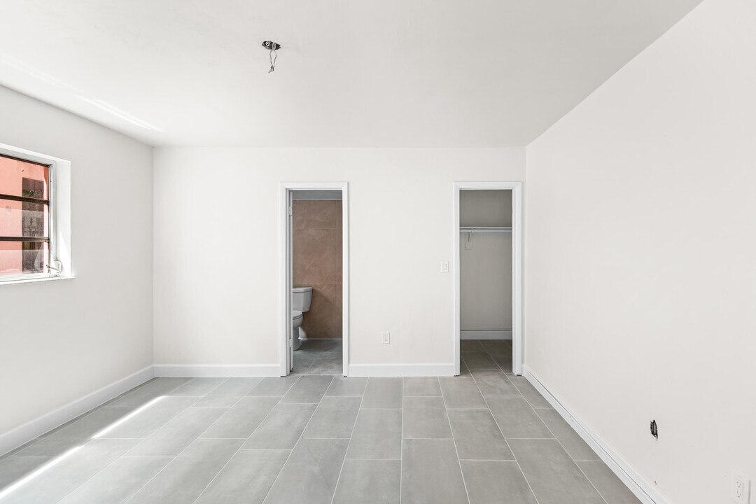 1882 SW 17th Ave in Miami, FL - Building Photo