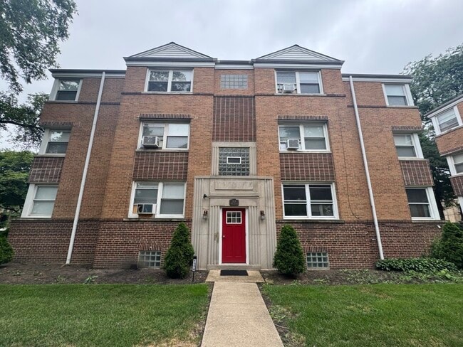 property at 1528 N Harlem Ave
