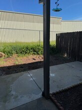 863 Shiloh Ct in Redding, CA - Building Photo - Building Photo