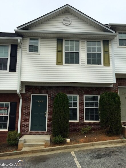 3609 Ginnis Rd, Unit 4 in Atlanta, GA - Building Photo