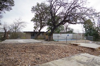 4835 Gus Eckert Rd in San Antonio, TX - Building Photo - Building Photo