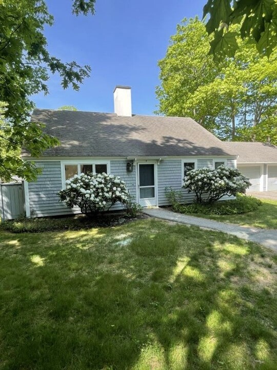 9-11 Oakview Dr in Cape Elizabeth, ME - Building Photo