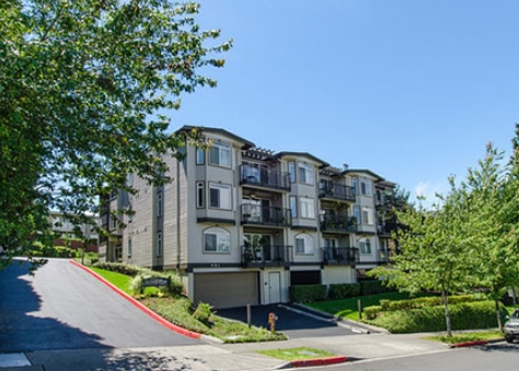 Highland Park Apartments in Kirkland, WA - Building Photo