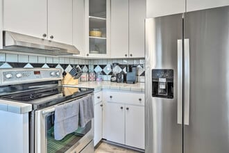 19662 SW 120th Ave in Miami, FL - Building Photo - Building Photo