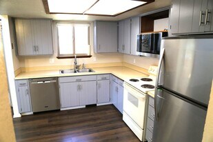 327 Marlon St in Philomath, OR - Building Photo