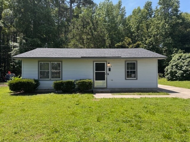 409 W Farmer St in Rocky Mount, NC - Building Photo