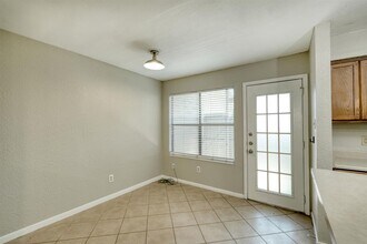 8804 Schick Rd in Austin, TX - Building Photo - Building Photo