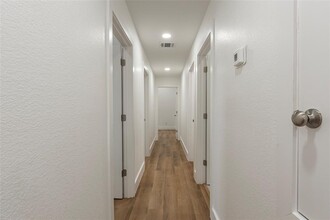 9727 Cargill St in Houston, TX - Building Photo - Building Photo