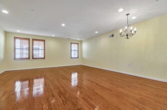 484 Valley Oak Terrace in Sunnyvale, CA - Building Photo - Building Photo