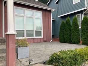 770 Tufts Ave E in Port Orchard, WA - Building Photo - Building Photo