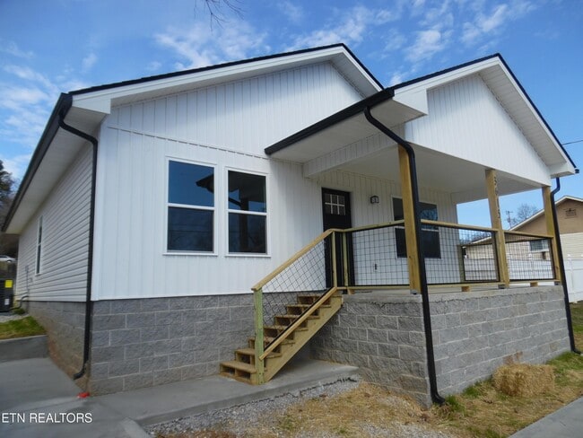 3615 Lyle Ave in Knoxville, TN - Building Photo - Building Photo