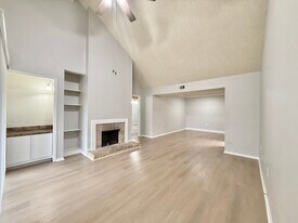 8155 Jefferson Hwy in Baton Rouge, LA - Building Photo