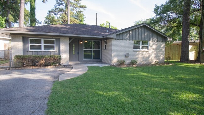 property at 322 Broad Ripple Dr