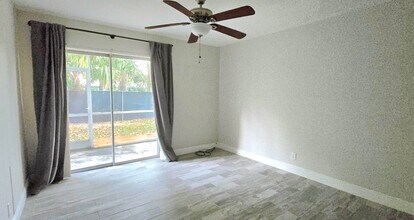 115 SW 1st Ave in Boynton Beach, FL - Building Photo - Building Photo