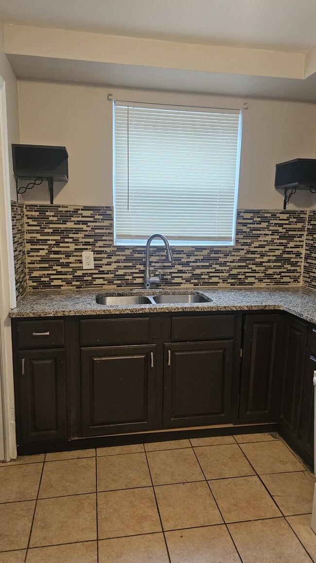 19466 St Marys St in Detroit, MI - Building Photo - Building Photo