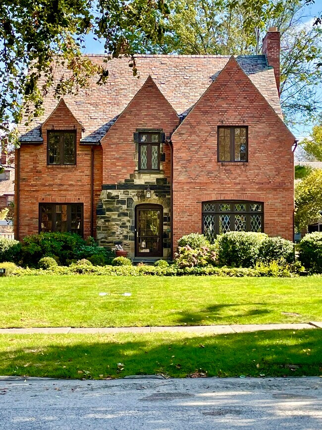 2613 Edgerton Rd Rentals in University Heights, OH