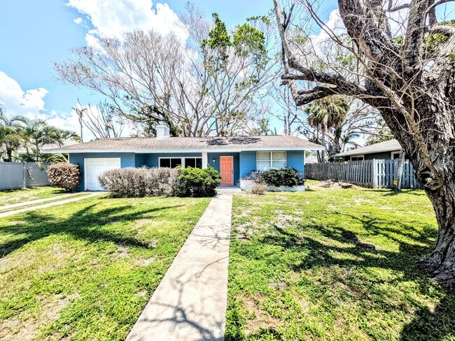 property at 223 S Boulevard of the Presidents