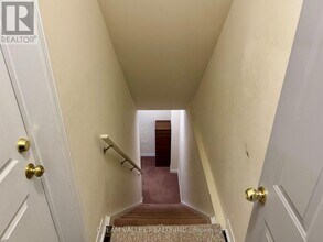 99 Pilkington Dr in Toronto, ON - Building Photo - Building Photo