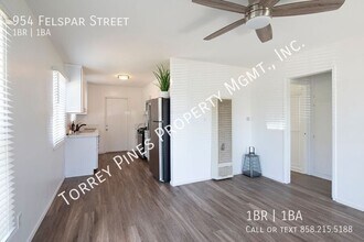 954 Felspar St in San Diego, CA - Building Photo - Building Photo