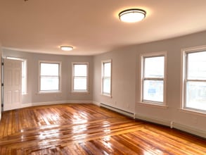 202 Pine St in Attleboro, MA - Building Photo - Building Photo