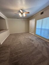 301 W Anderson St in Weatherford, TX - Building Photo - Building Photo